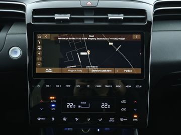 Hyundai TUCSON - 12