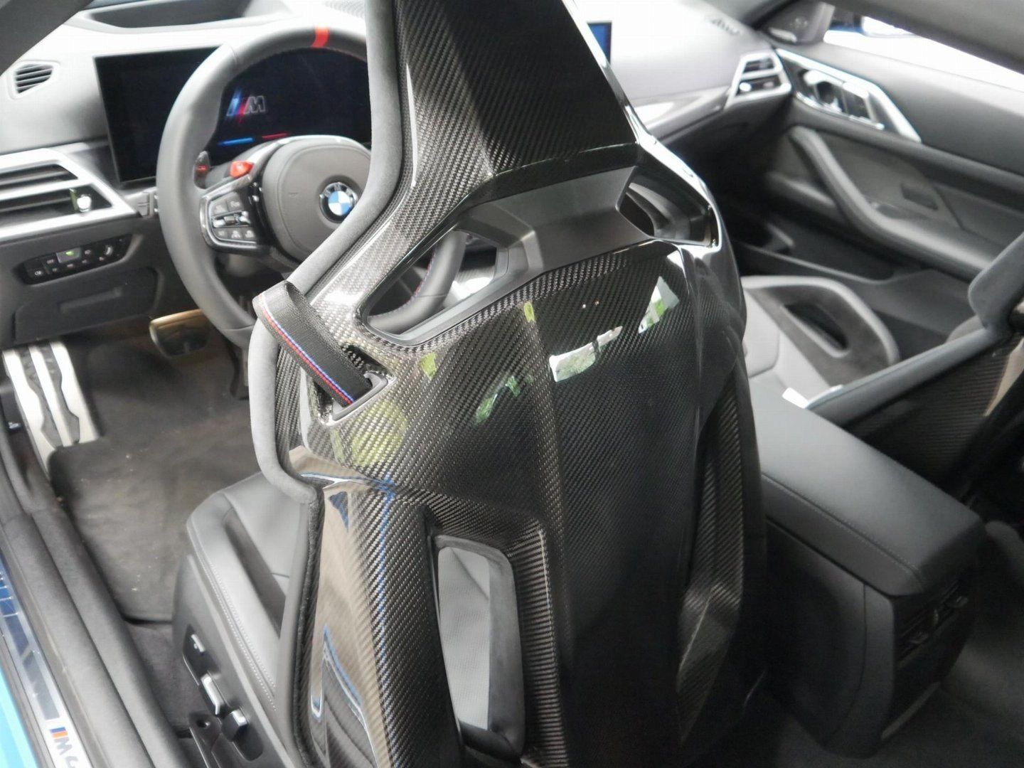 Fahrzeugabbildung BMW M4 Competition M xDrive Coupé M Drivers Package