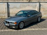 BMW Bmw E36 325i Coupe H 150tkm - BMW 325 aus 1994: 325i