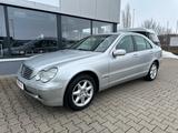 Mercedes-Benz C 240 Autom. Lim. ELEGANCE Klimaautom*PDC*SHZ - gebrauchte Mercedes-Benz C 240 aus dem Jahr 2003