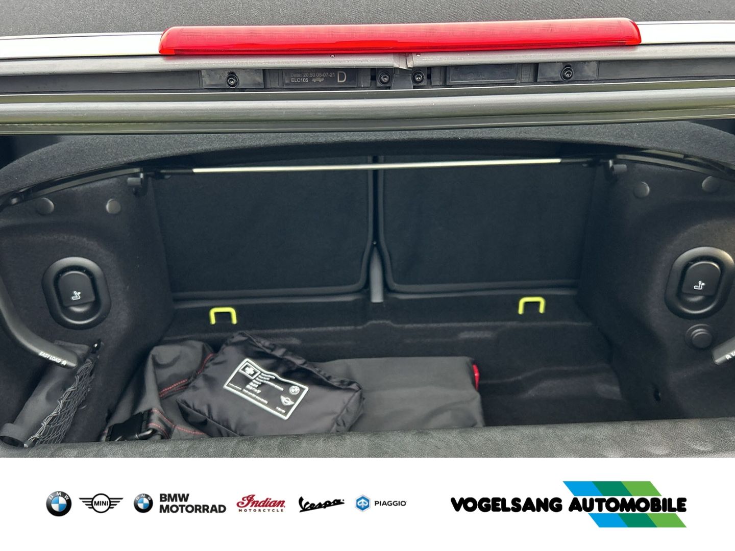 Fahrzeugabbildung MINI Cooper S Cabrio MINI Yours Trim,HeadUp,Rückfahrk