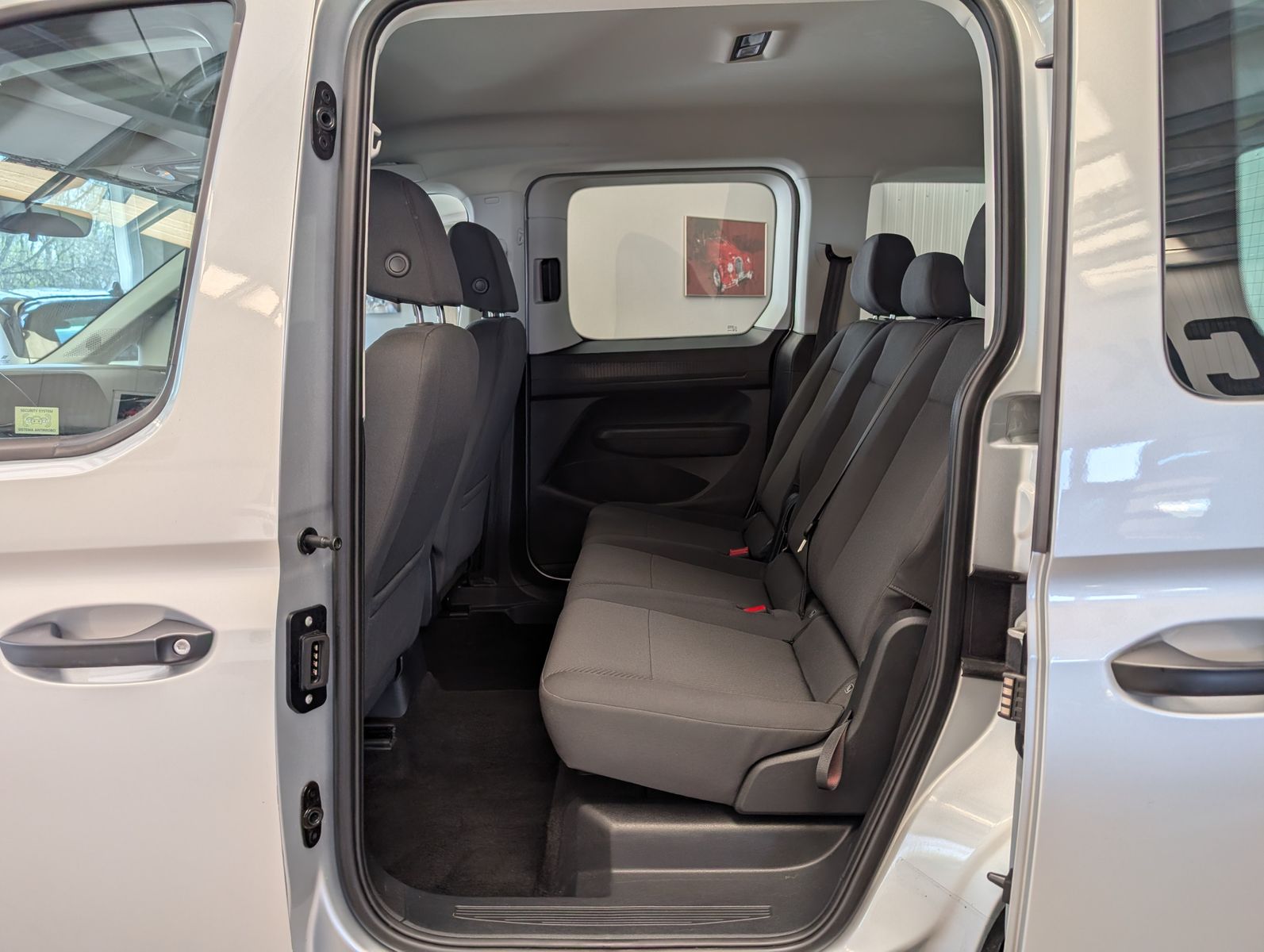 Fahrzeugabbildung Ford Tourneo Connect 2.0 Trend Tempo Navi Klima PDC