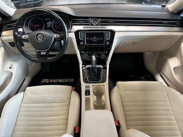 MYAUTOCENTER – Gebraucht- und Jahreswagen mit Werkstattservice in Pfaffenhofen Volkswagen Passat Highline *4Motion*Massage*AHK*LED*Keyless