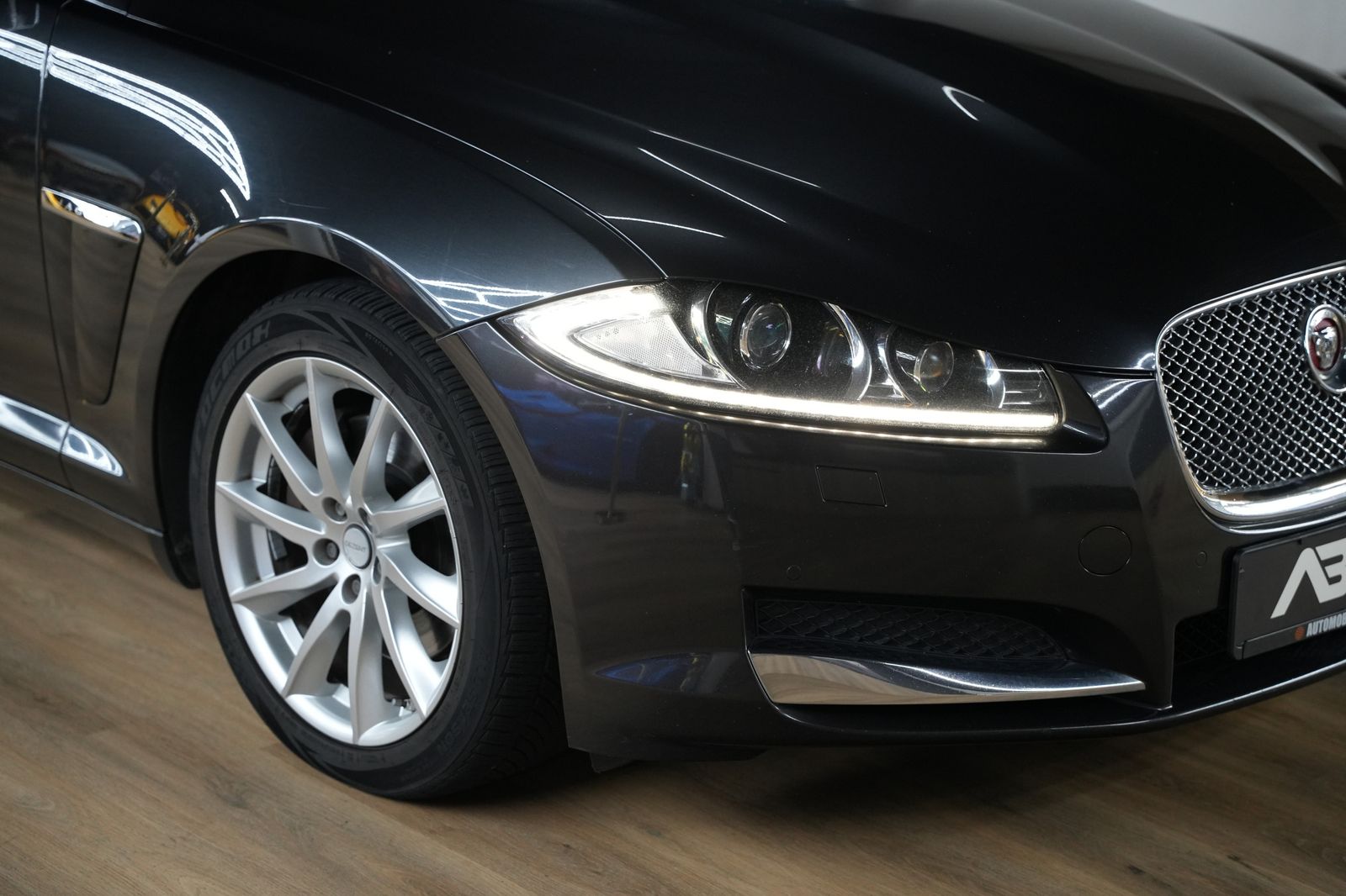 Fahrzeugabbildung Jaguar XF 2.2 Diesel *Automatik*Kamera*Leder*Navi
