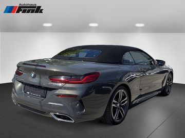 BMW M850i xDrive DAB Aktivlenkung WLAN Komfortzg.