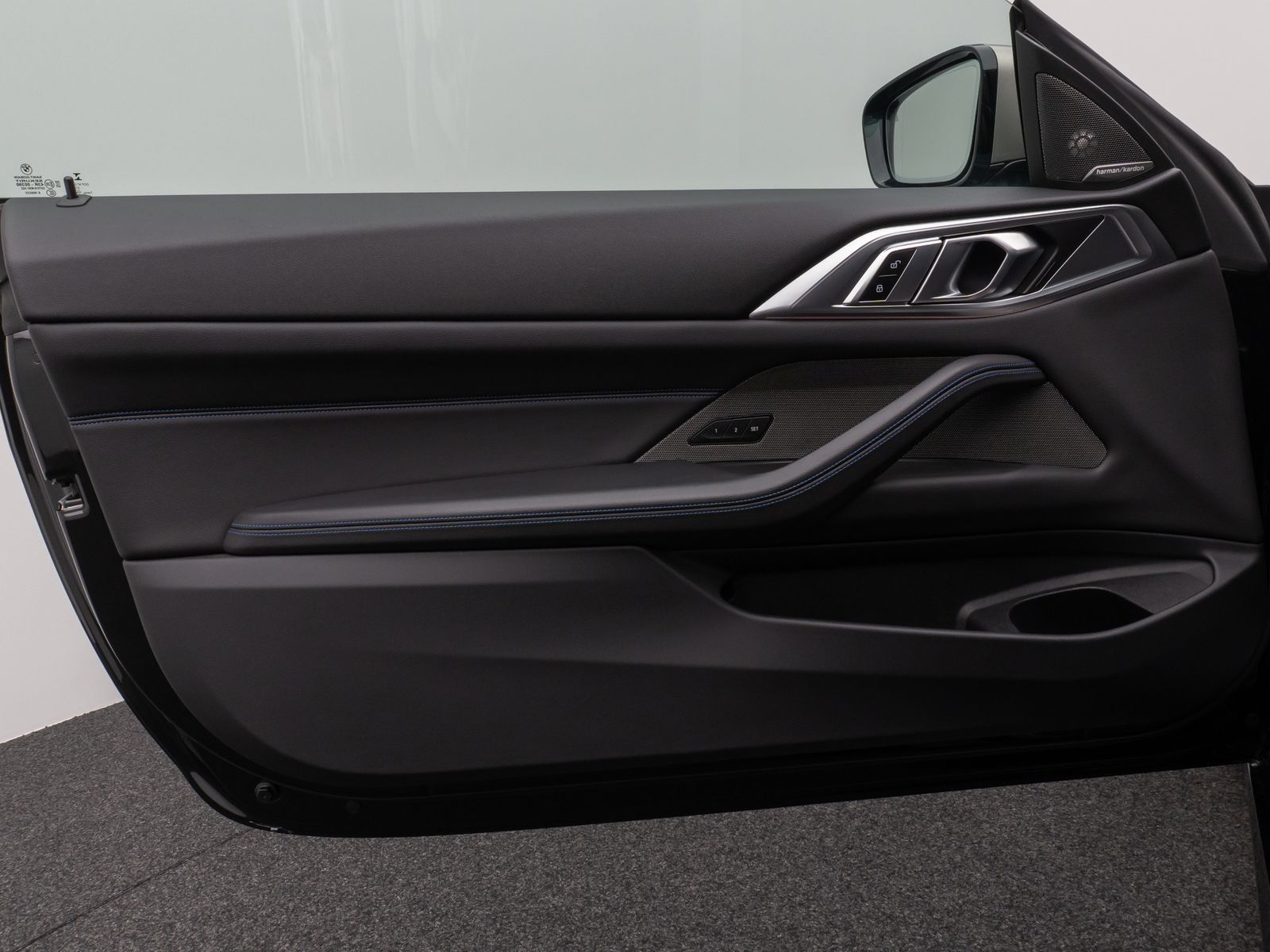 Fahrzeugabbildung BMW M440d xD Coupé Laser 360°HUD DAB H/K Komfort ACC