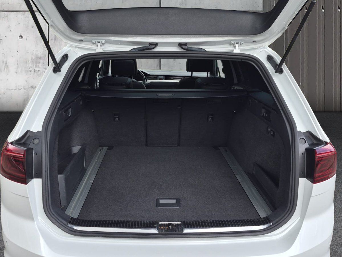 Volkswagen Passat Variant 2,0 TSI DSG 4Motion Elegance St foto 7