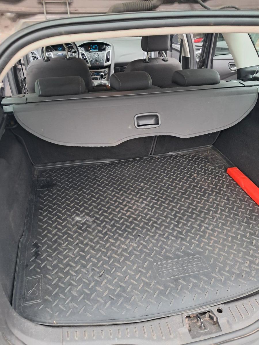 Ford Focus 2014 — photo 11