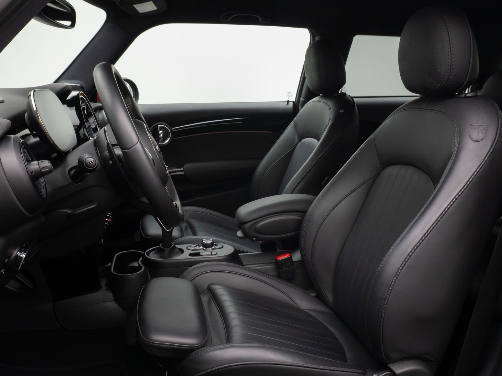 Fahrzeugabbildung MINI John Cooper Works Kamera HUD DAB H/K Komfort 18"