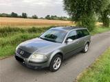 Volkswagen VW Passat Variant 3BG 2.0 5V Trendline grau - gebrauchte Volkswagen Passat Variant aus dem Jahr 2004