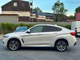 BMW X6 xDrive40d M-Packet F16 - BMW X6: 40