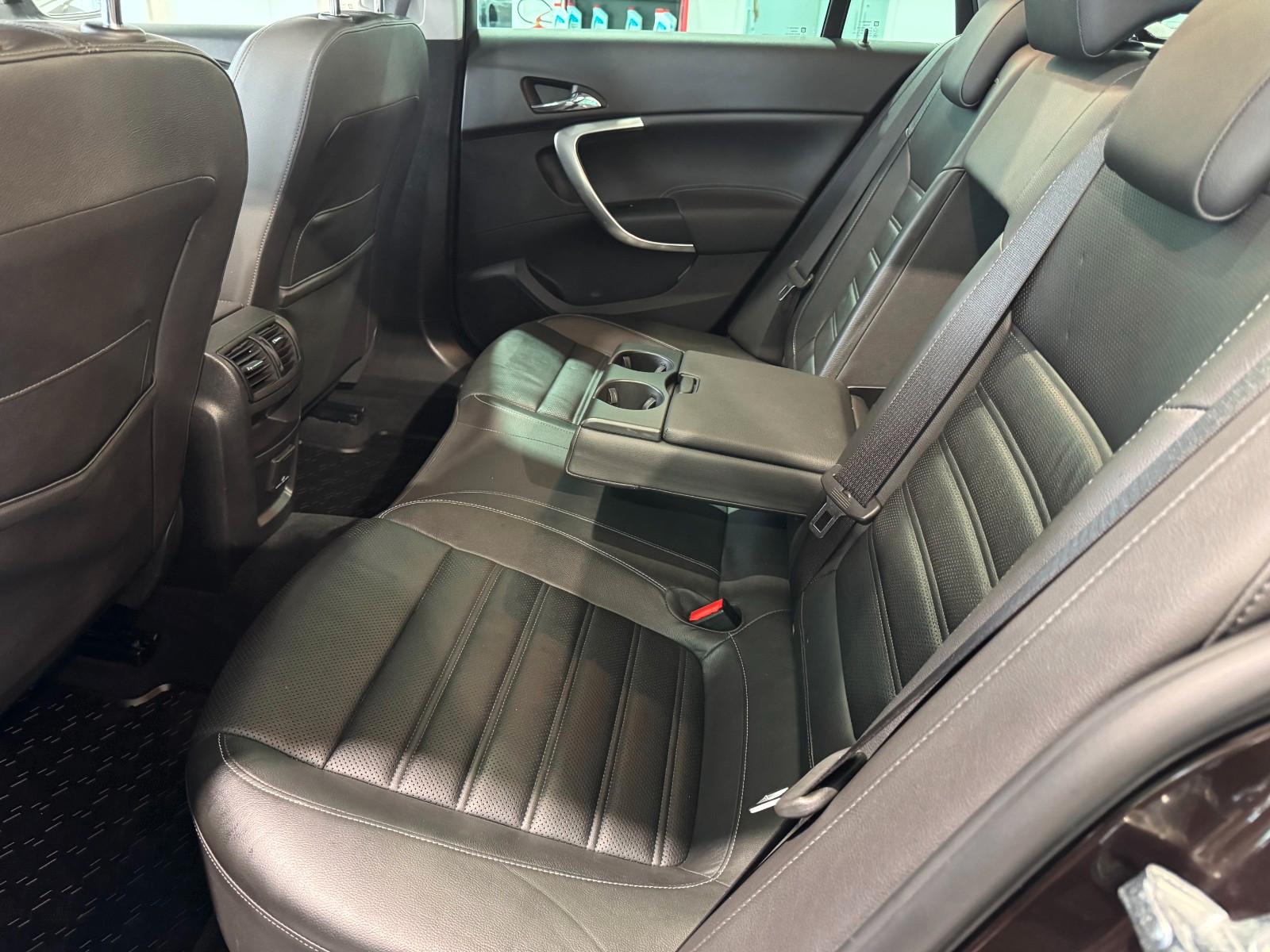 Opel Insignia A Sports Business KAMERA/Bose/Xeno/NAVI