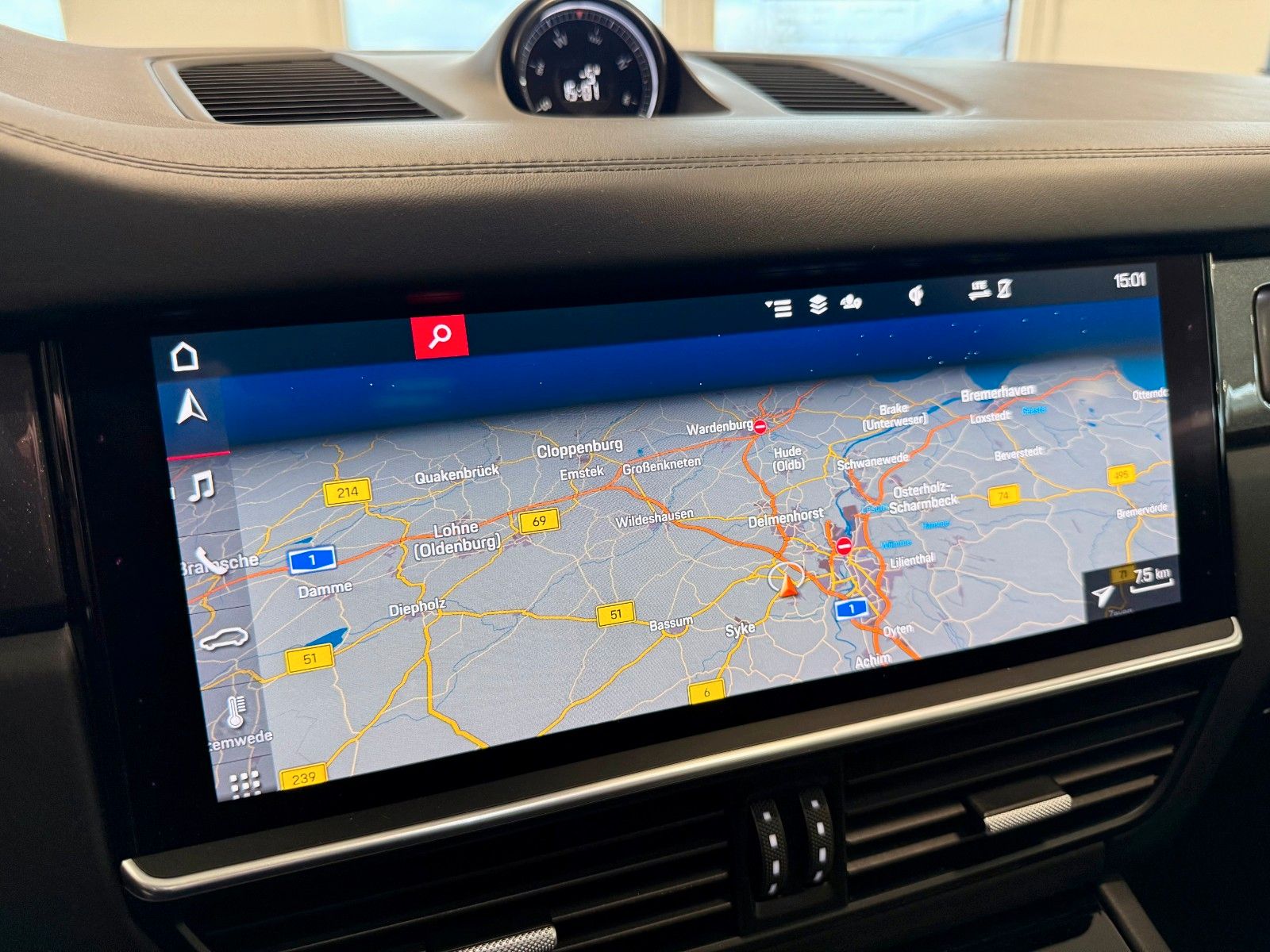 Fahrzeugabbildung Porsche Cayenne E-Hybrid ACC/Panorama/21Zoll/APPROVED