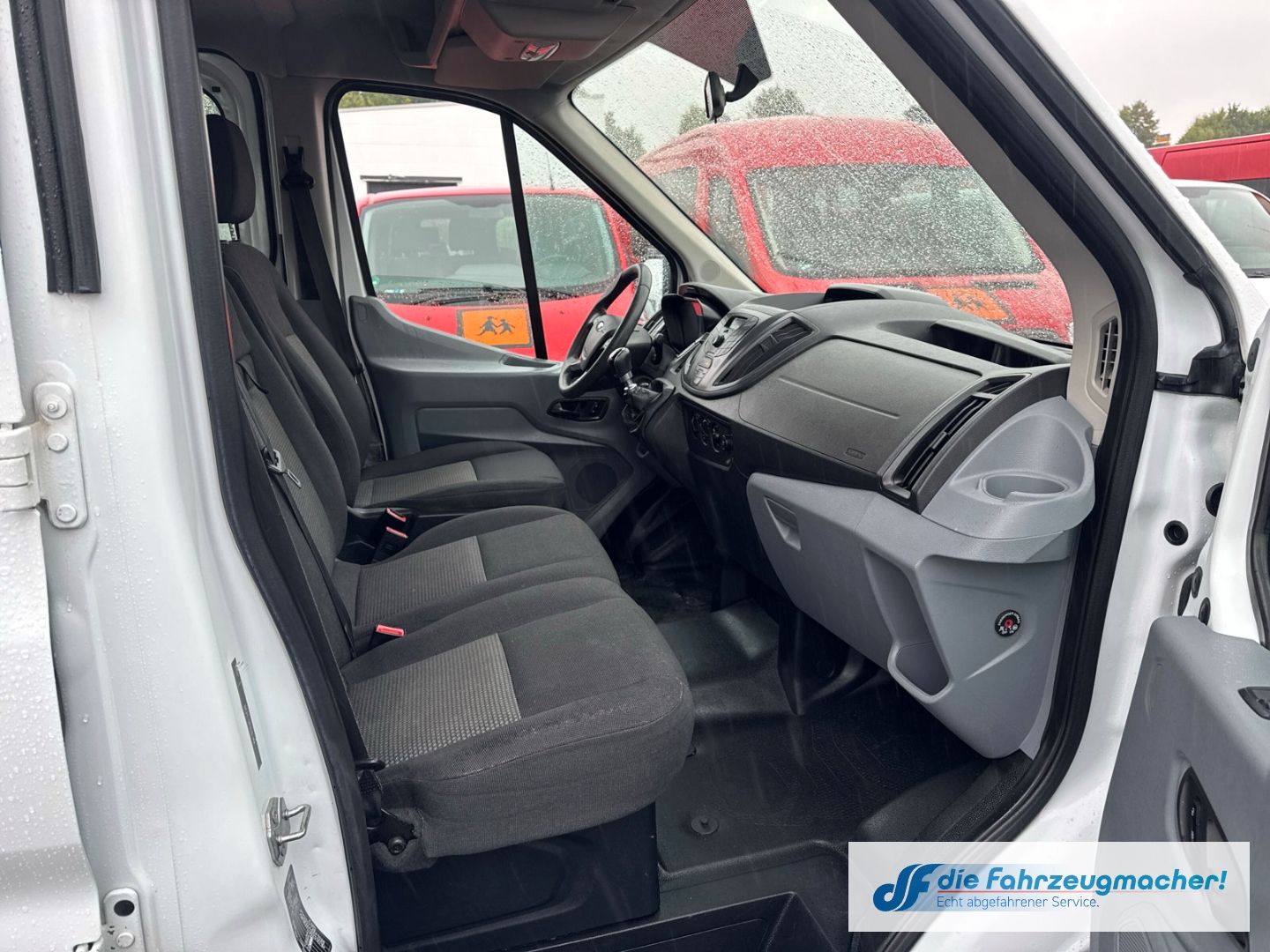 Fahrzeugabbildung Ford Transit Pritsche 310 L2 Doppelkabine 2.0 TDCi DP