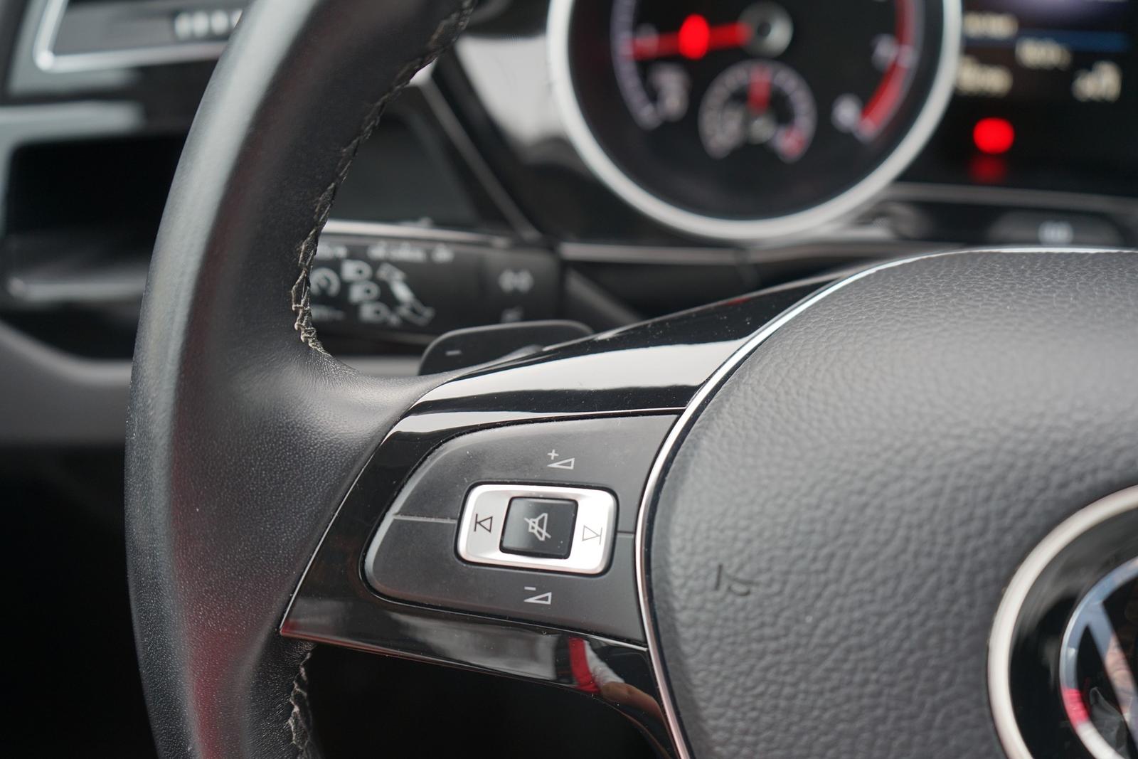 Volkswagen Touran 1.5 TSI DSG R-line LED Navi Totwinkel DAB, миниатюра 25