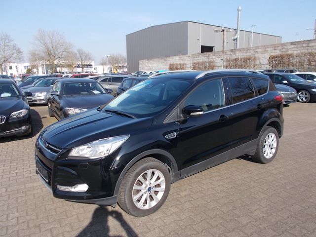 Ford Kuga Titanium 4x4, Navi, AHK, Allwetterreifen