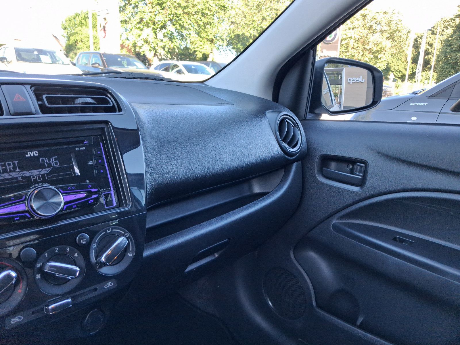 Fahrzeugabbildung Mitsubishi Space Star Basis