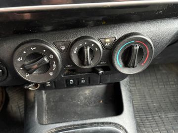 Toyota Hilux - 9