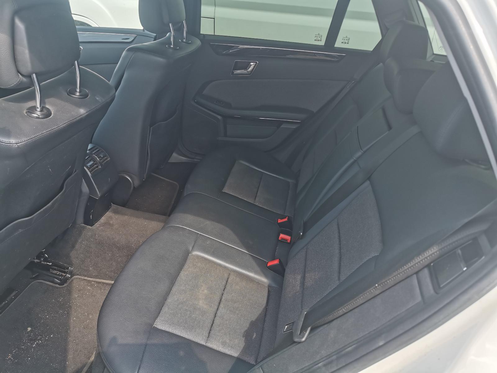 Mercedes-Benz E250 2011 — photo 9