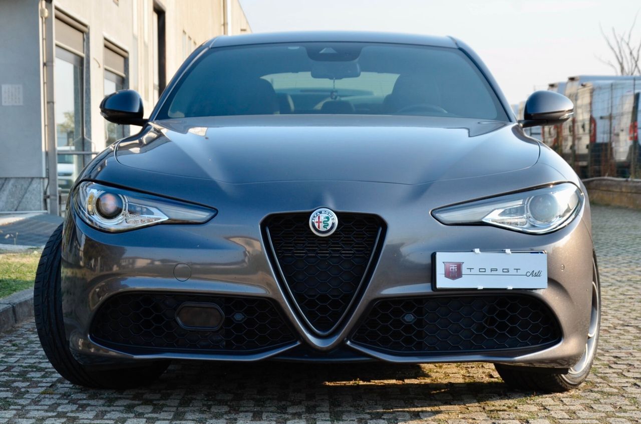 Alfa Romeo ALFA ROMEO GIULIA 2.2 T VELOCE Q4 AWD 210cv AUTO imagem 2