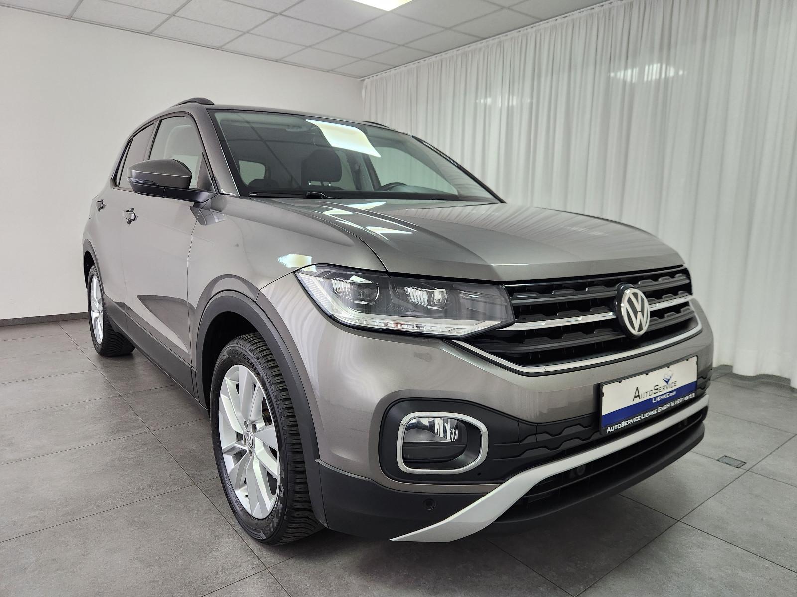 Volkswagen T-Cross UNITED ACC NAV SHZ M&S PDC CarPlay