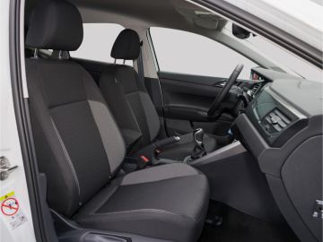 Volkswagen Polo VI Life 1.0 TSI 5-Gang LED Kamera