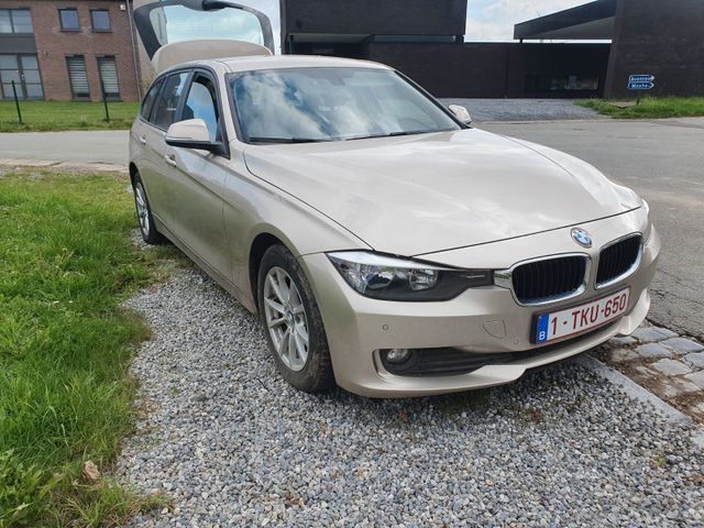 BMW 320d EfficientDynamics Edition Touring -