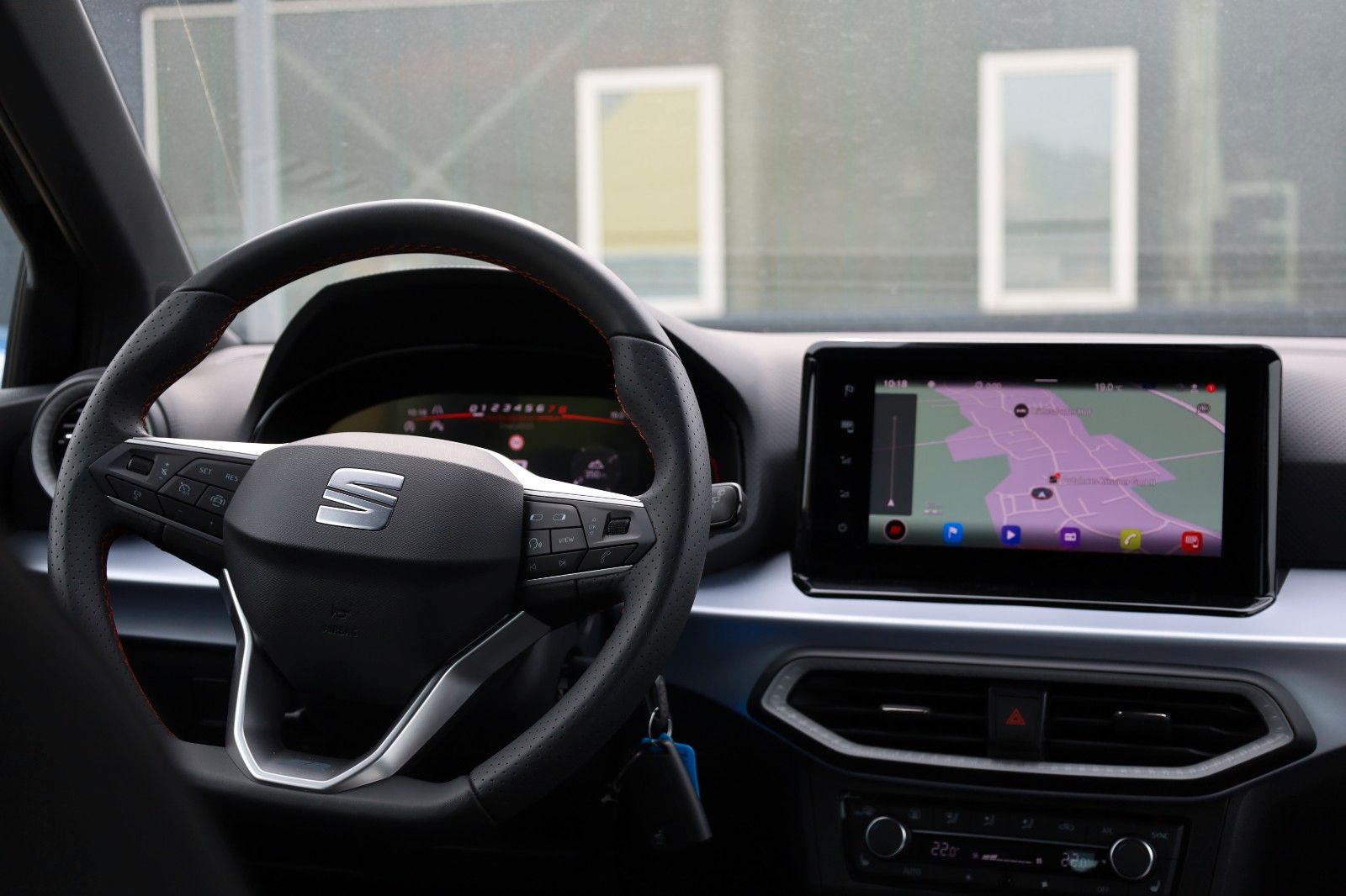 Fahrzeugabbildung SEAT Arona FR 1.0 TSI DSG *Mirror Link*Voll-LED*AHZV