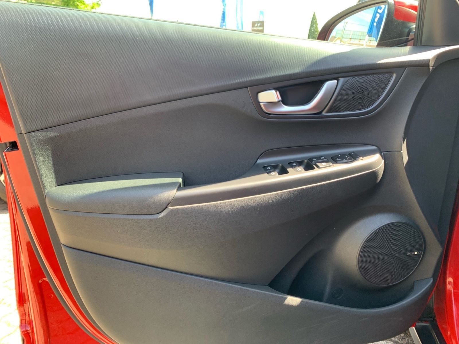 Fahrzeugabbildung Hyundai KONA Edition 30+ 1Hd 8x bereift