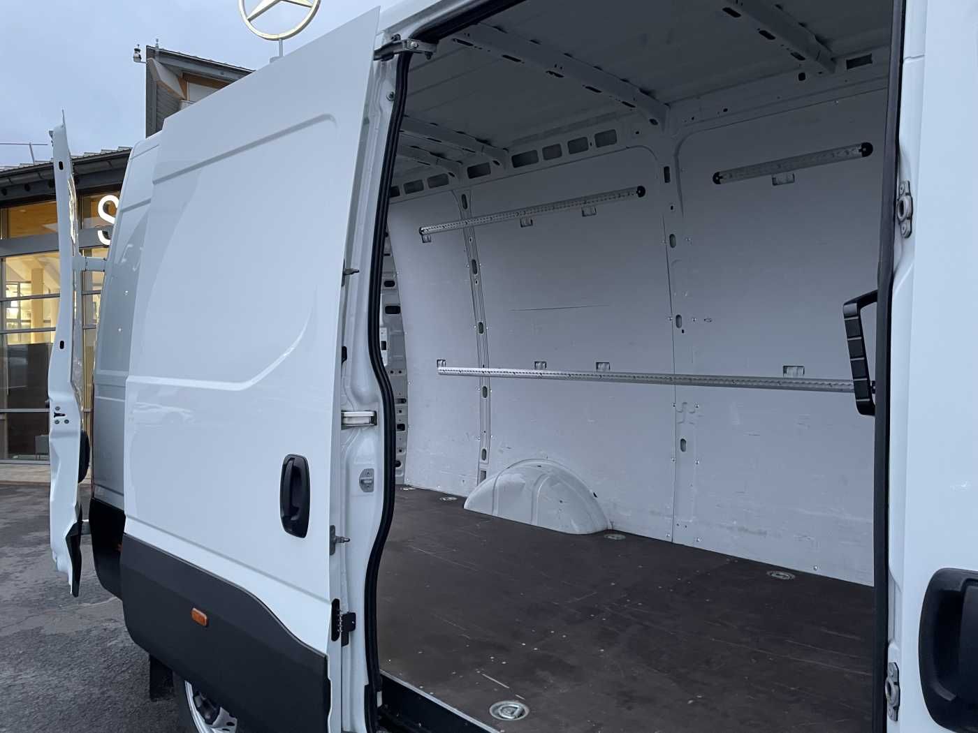 Fahrzeugabbildung Iveco Daily 35S16 *Klima*L3.520mm*