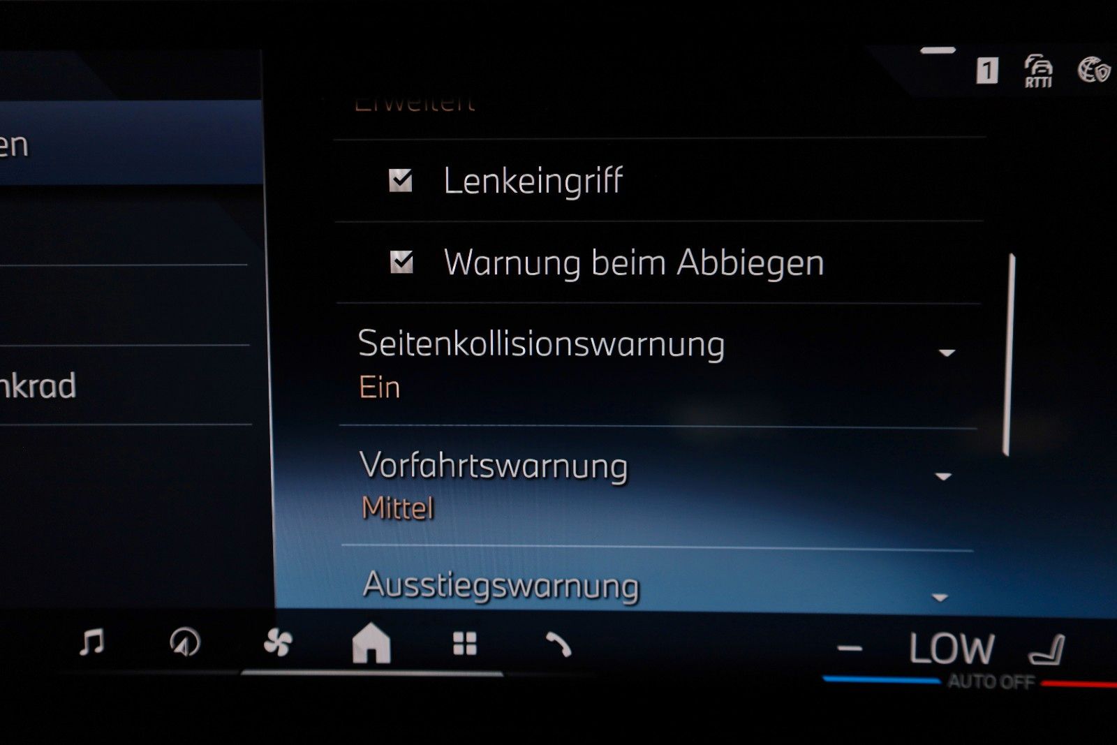 Fahrzeugabbildung BMW iX 50, Wärmekomfort,HUD,Laser,360K.,Pano,AHK,+WR