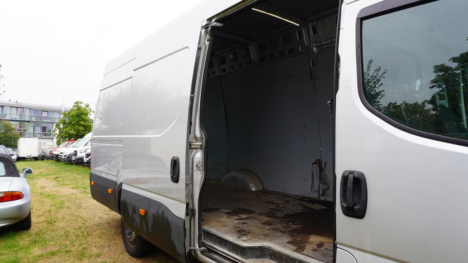 Iveco Daily 35S14 ... V Radstand 4100 *TÜV 07/28*