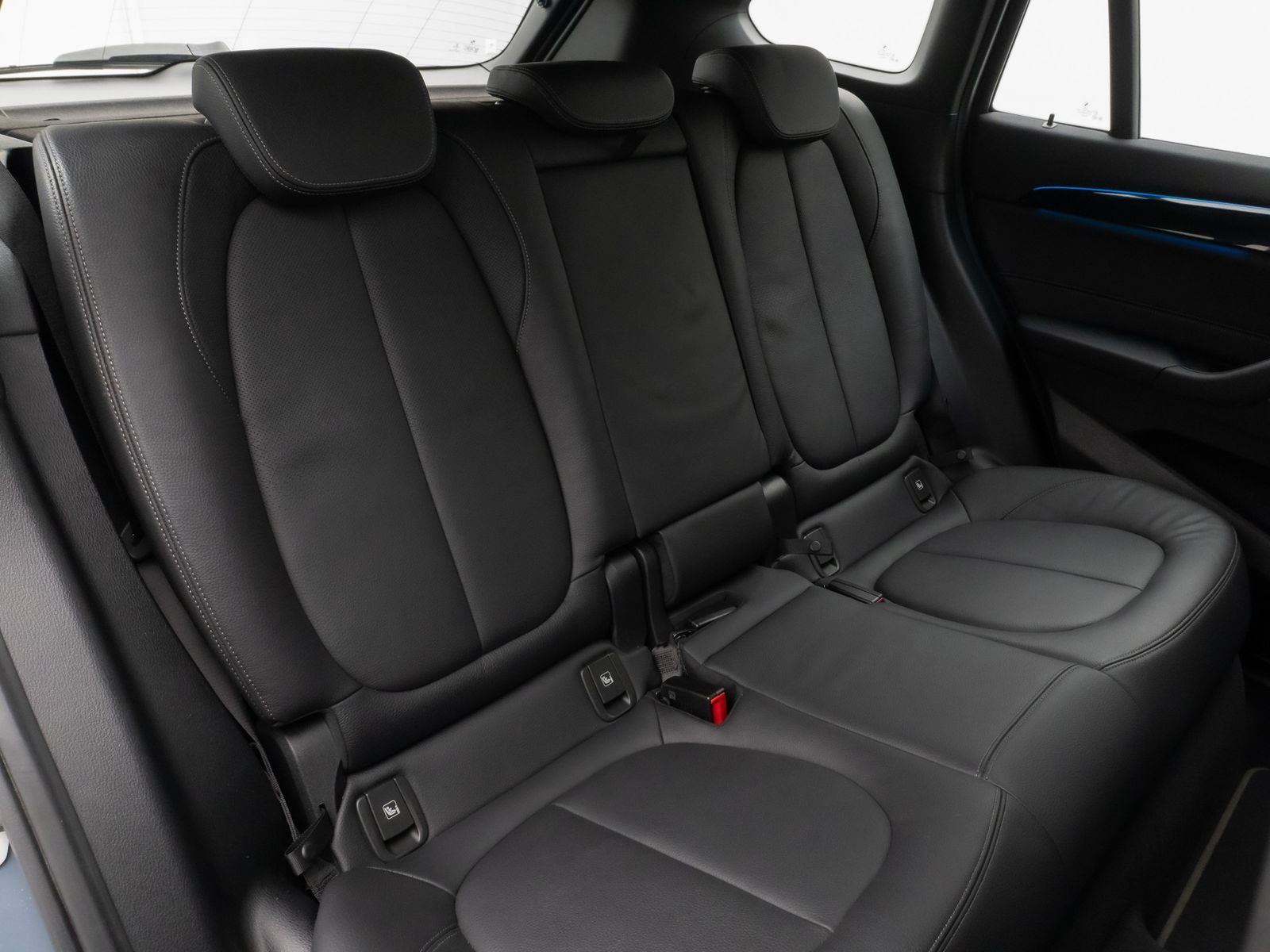 Fahrzeugabbildung BMW X1 xD25e Sport Line Kamera HUD DAB Komfort Navi+