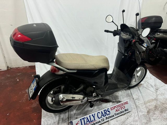 Aprilia Scarabeo 200