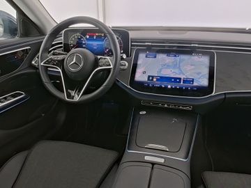 Mercedes E 220 - 5