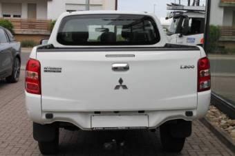 Mitsubishi L200 2.4 DID Base Extra DC 4WD MT