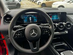 Fahrzeugabbildung Mercedes-Benz B 180 B 180 (247.084) *NAVI* *AHK* *Spur*