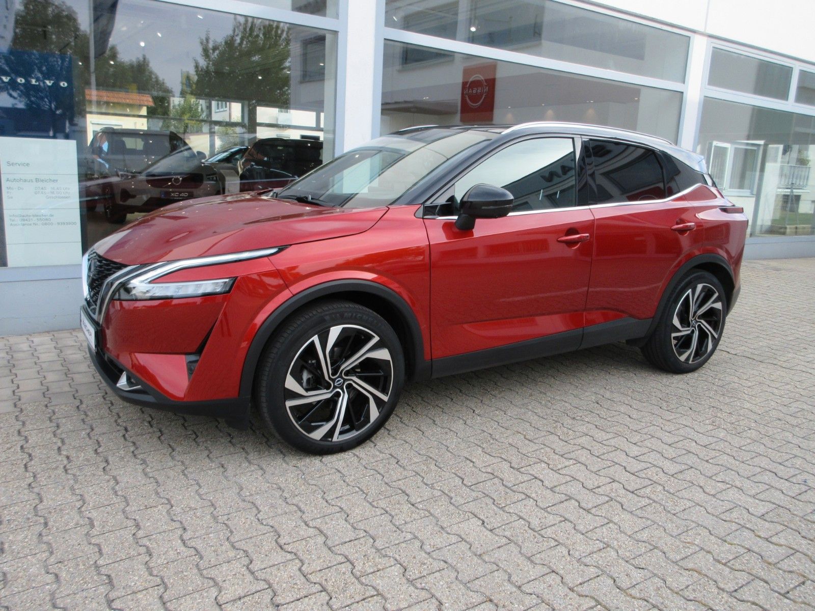 Fahrzeugabbildung Nissan Qashqai 1.3 Xtronic Automatik | Tekna+