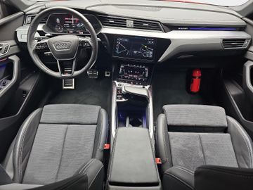 Audi Q8 e-tron - 8