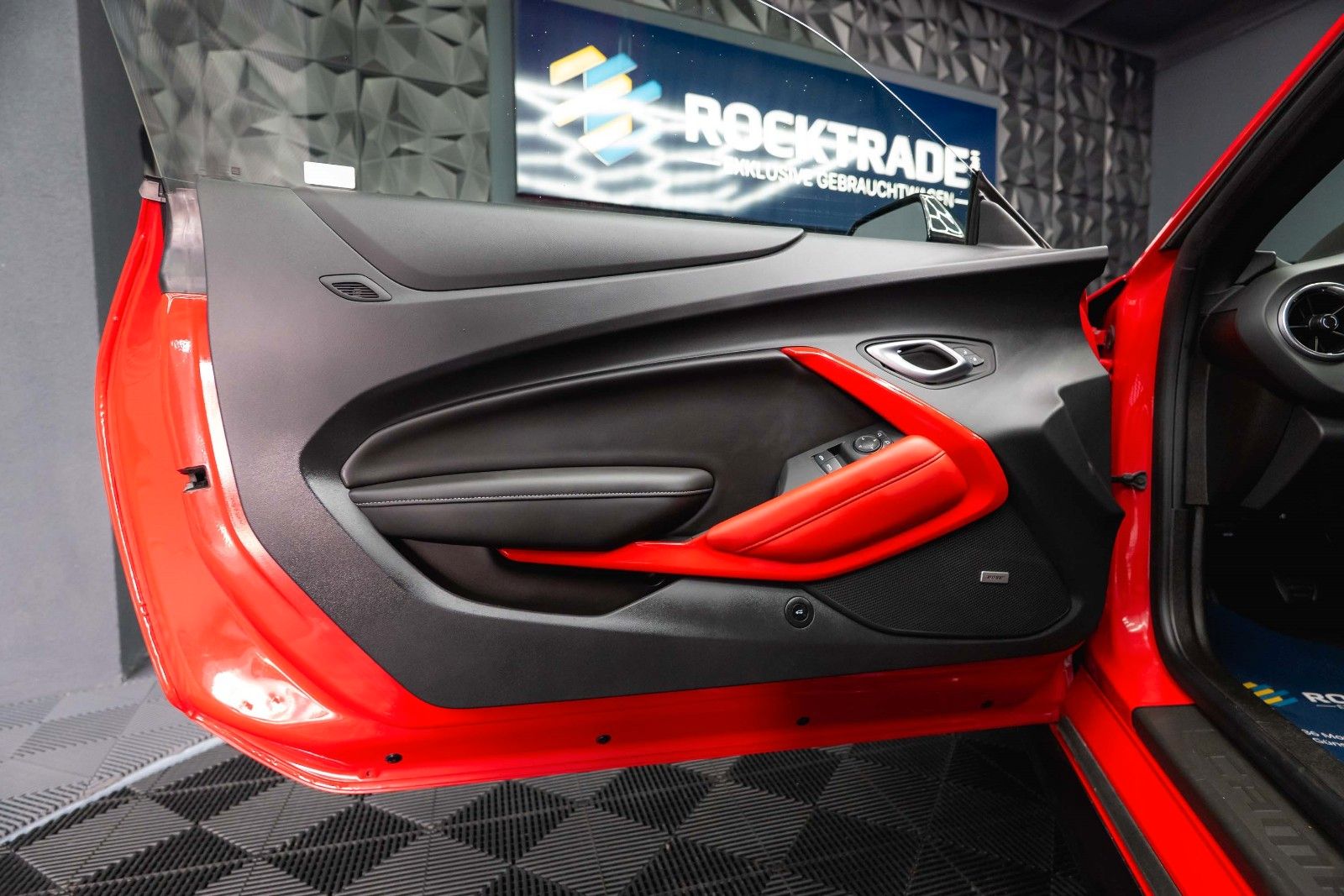 Fahrzeugabbildung Chevrolet Camaro 6.2 SS Coupe ZL1 Performance *6 Gang*LED*