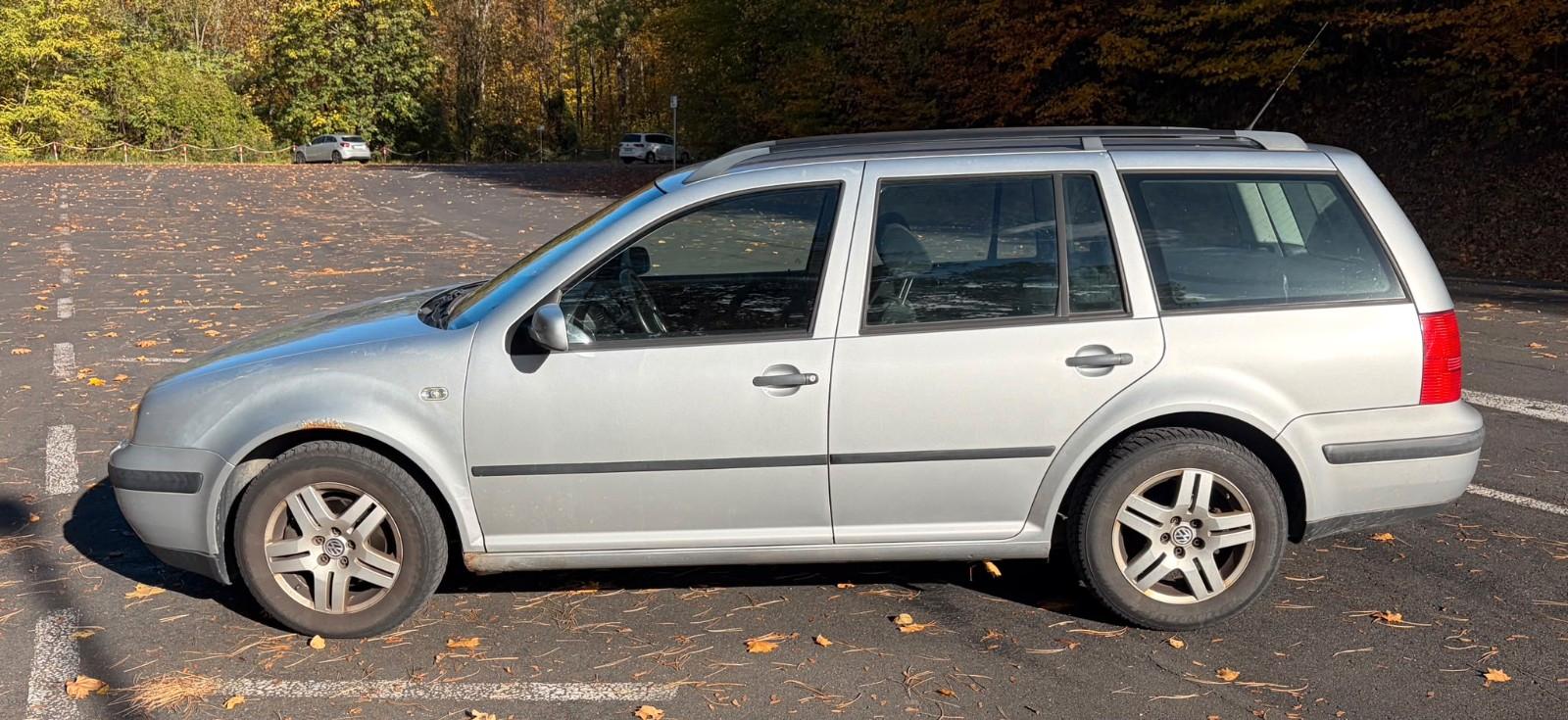 Volkswagen Golf 2005 — вигляд ззаду