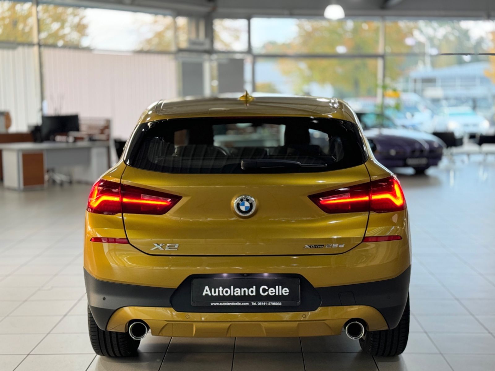 Fahrzeugabbildung BMW X2 xD25d Panorama Kamera DAB HiFi ACC LED Sport