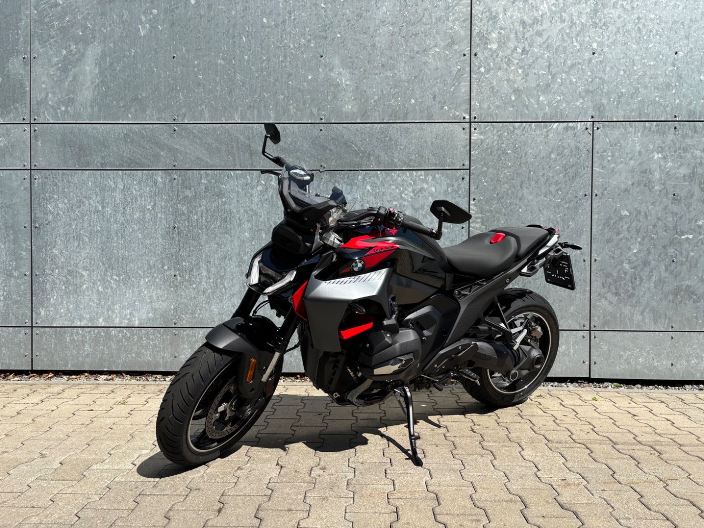Fahrzeugabbildung BMW R 1300 R Option 719 ASA super Ausstattung