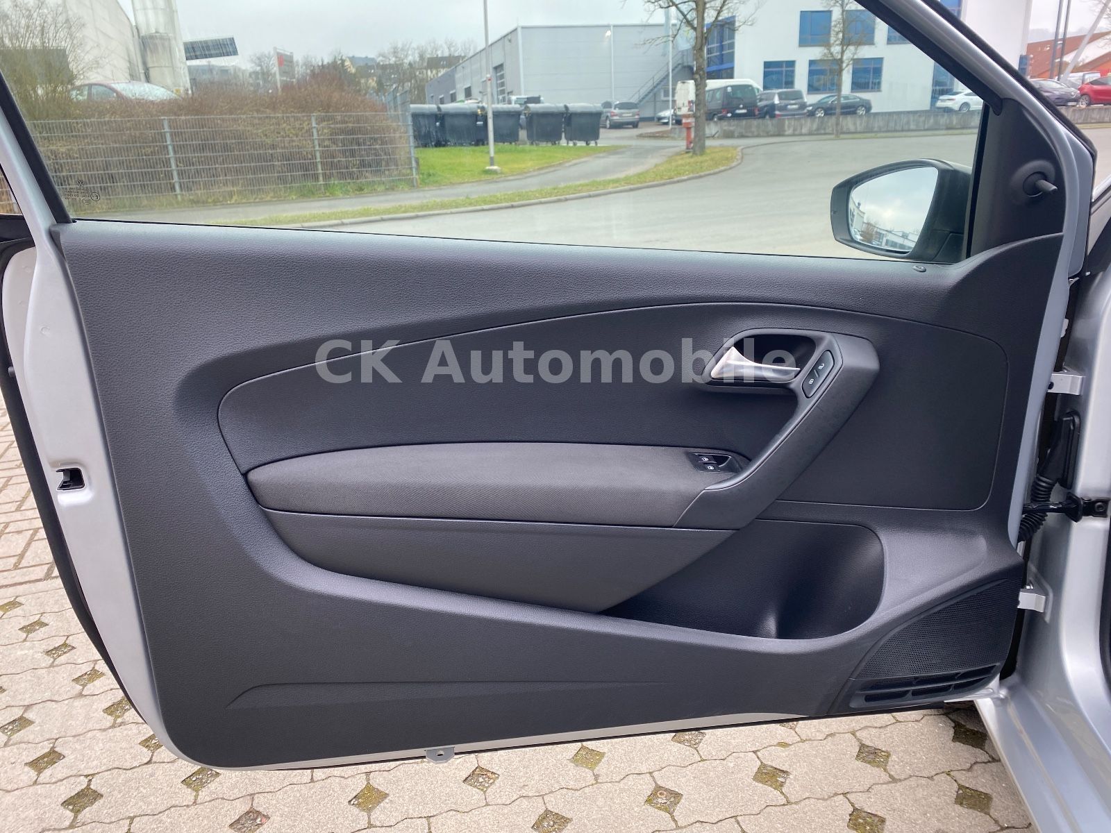 Fahrzeugabbildung Volkswagen Polo V 1.2 Trendline 3-trg./Klimaanlage