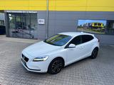 Volvo V40 Momentum/LED/AHK/ALLWETTER/SHZ/TEMP* - Volvo V40 mit Diesel-Antrieb