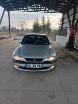 Opel Vectra 1,8 l - gebrauchte Opel Vectra aus dem Jahr 1997