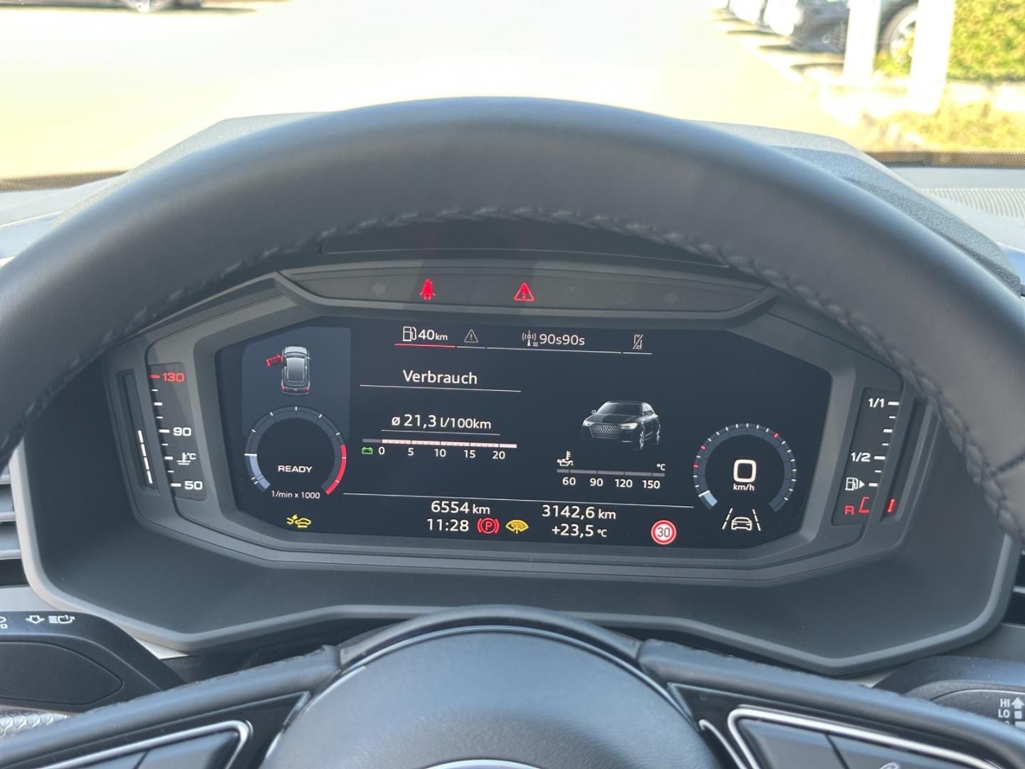 Fahrzeugabbildung Audi A1 allstreet 30 TFSI LED Smartphone PDC vo.hi.
