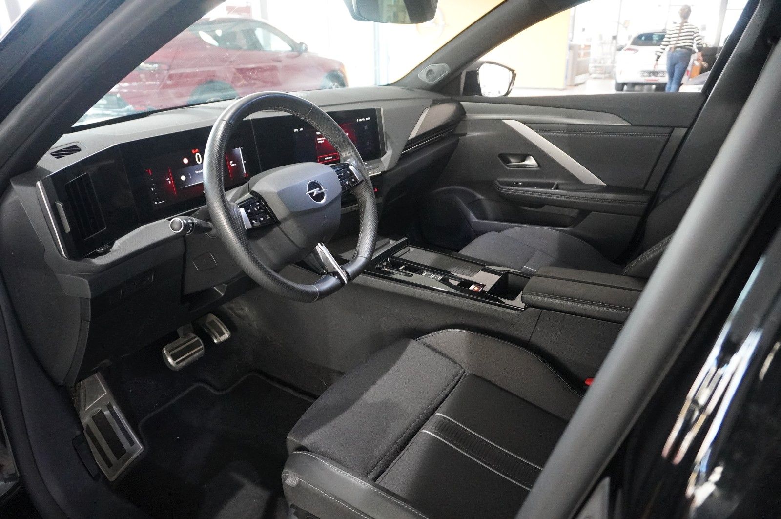 Fahrzeugabbildung Opel Astra L ST 1.2T GS LINE NAVI/LED/360°/VIRT./DAB+