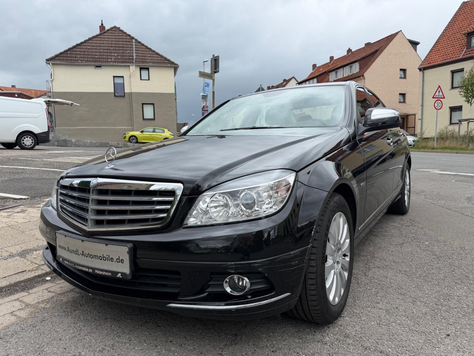 Mercedes-Benz C 180 Elegance  2 Hand  Sitzheizung  TÜV NEU
