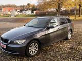 BMW E91 Touring 320i Navi Steuerkette Neu 12 Mon Gew - gebrauchte BMW 320 aus dem Jahr 2006